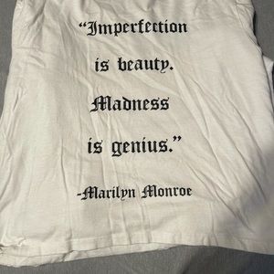 Marilyn Monroe cute long sleeve.